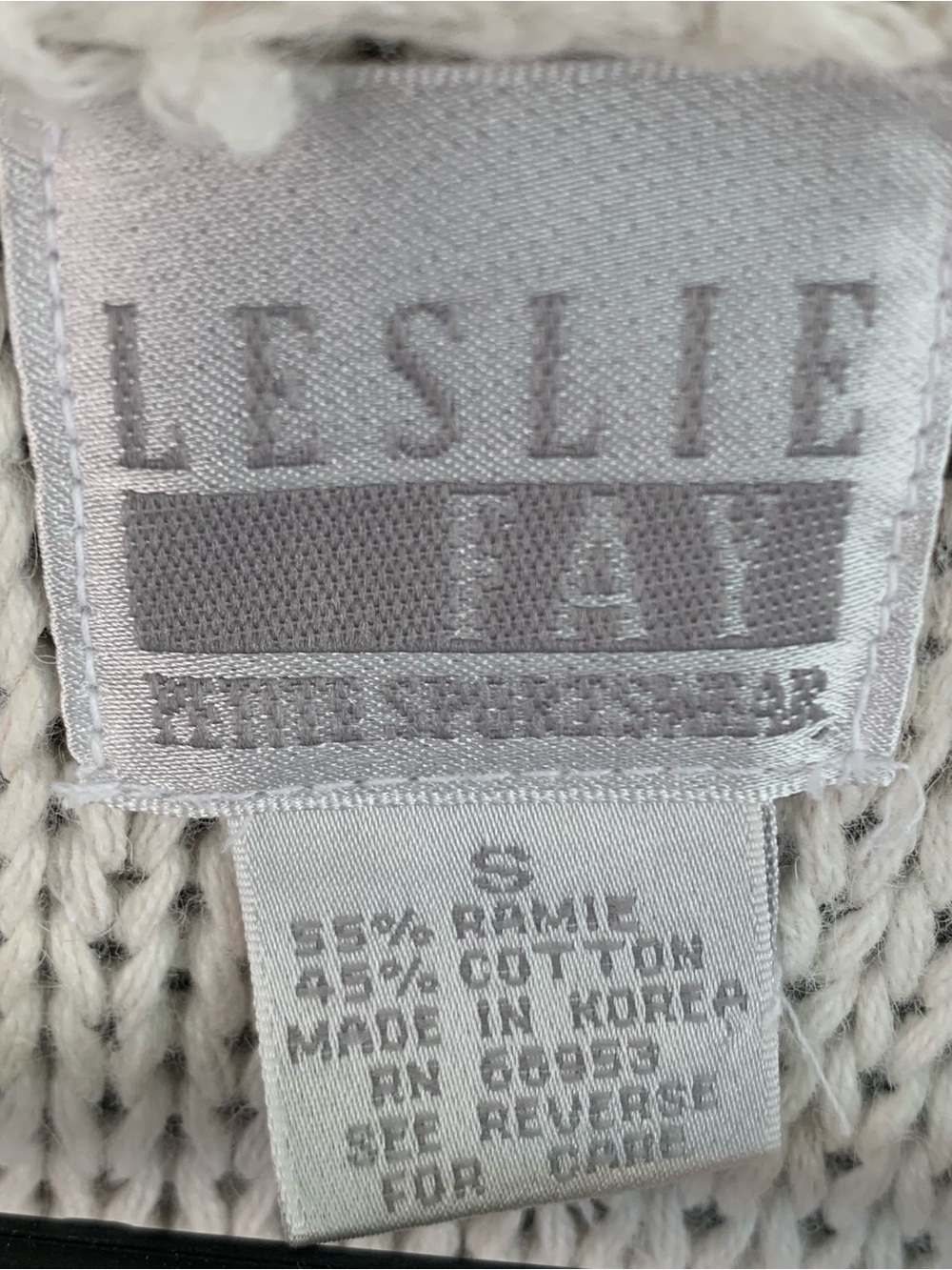 Vintage Leslie Fay Cream Knitted Floral Vest with Pink Trim Sweater Size Small - Picture 4 of 8